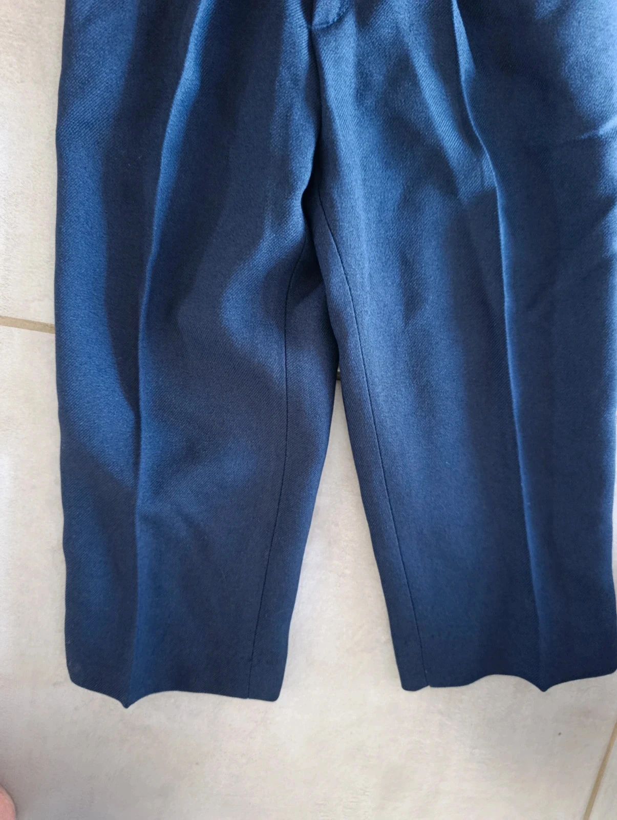 Pantalón vintage azul marino con pinzas – Made in Spain – Talla 2 años – photo 3